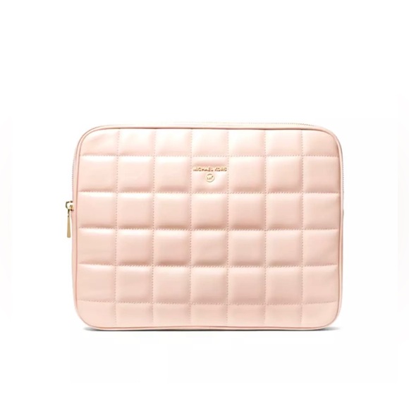 Michael Kors Mackbook/Ipad Case - Picture 1 of 5
